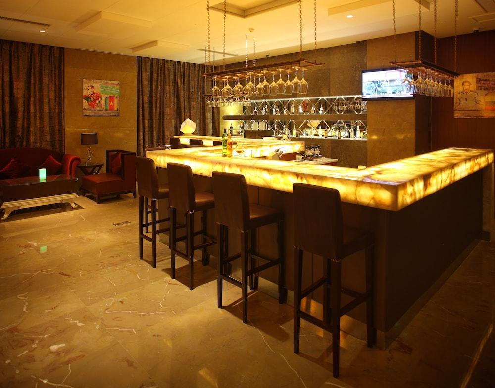 Wyndham Grand Plaza Royale Changsheng Jiangyin Exteriör bild