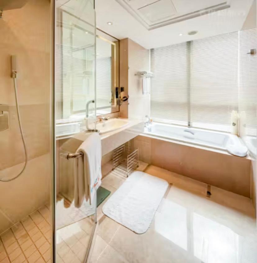 Wyndham Grand Plaza Royale Changsheng Jiangyin Exteriör bild