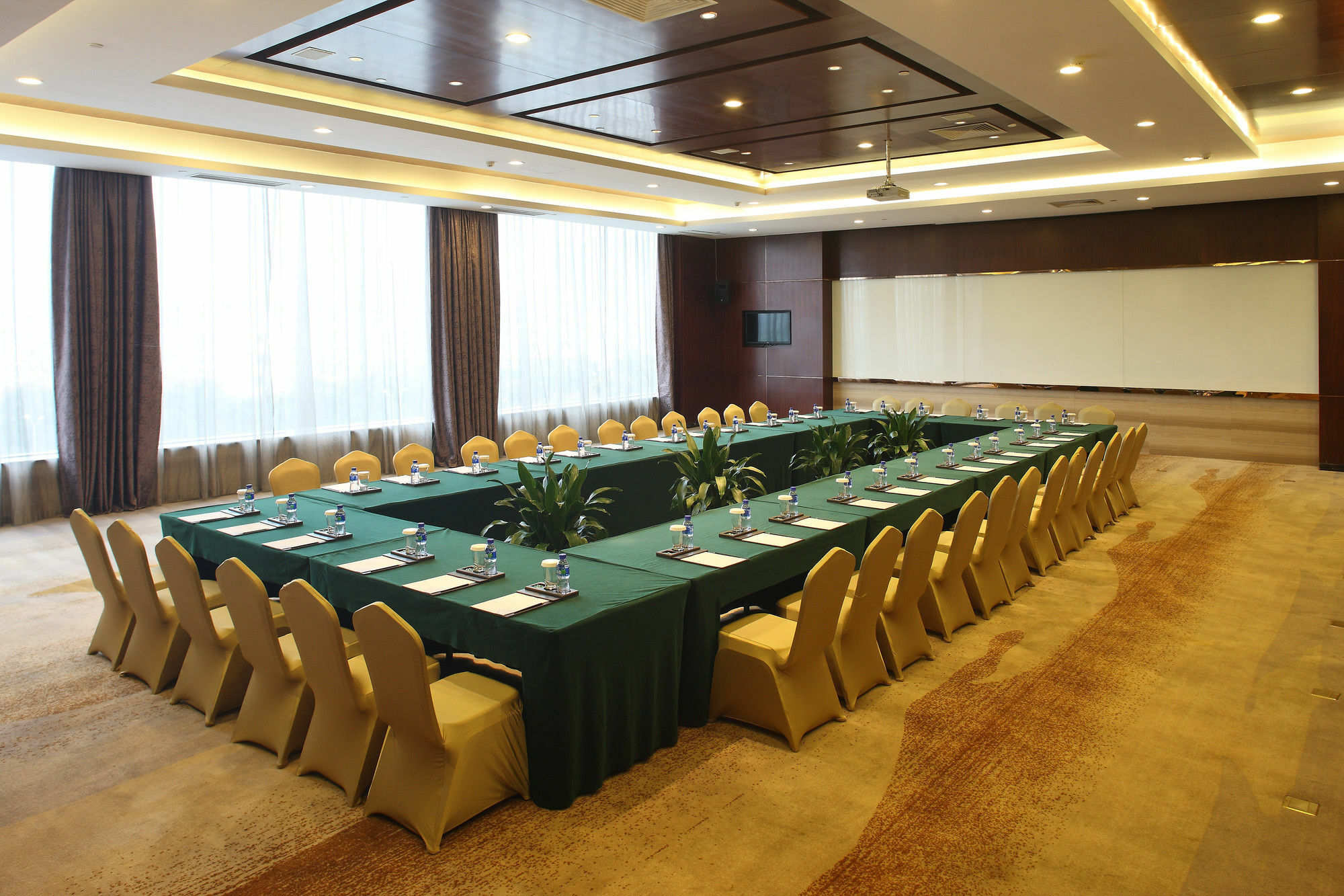 Wyndham Grand Plaza Royale Changsheng Jiangyin Exteriör bild